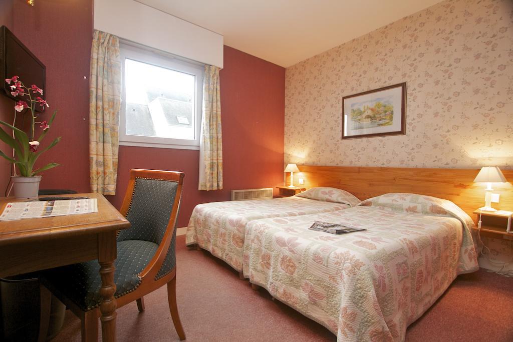 Hotel Sully Nogent-le-Rotrou Værelse billede