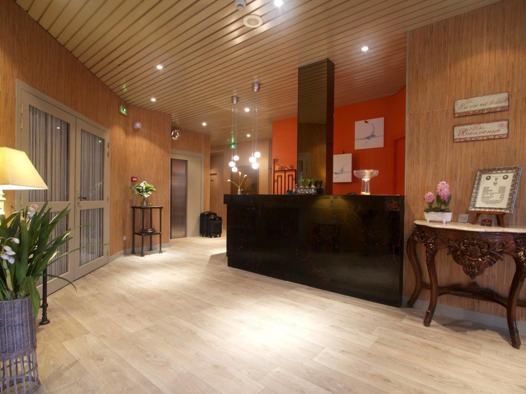 Hotel Sully Nogent-le-Rotrou Eksteriør billede