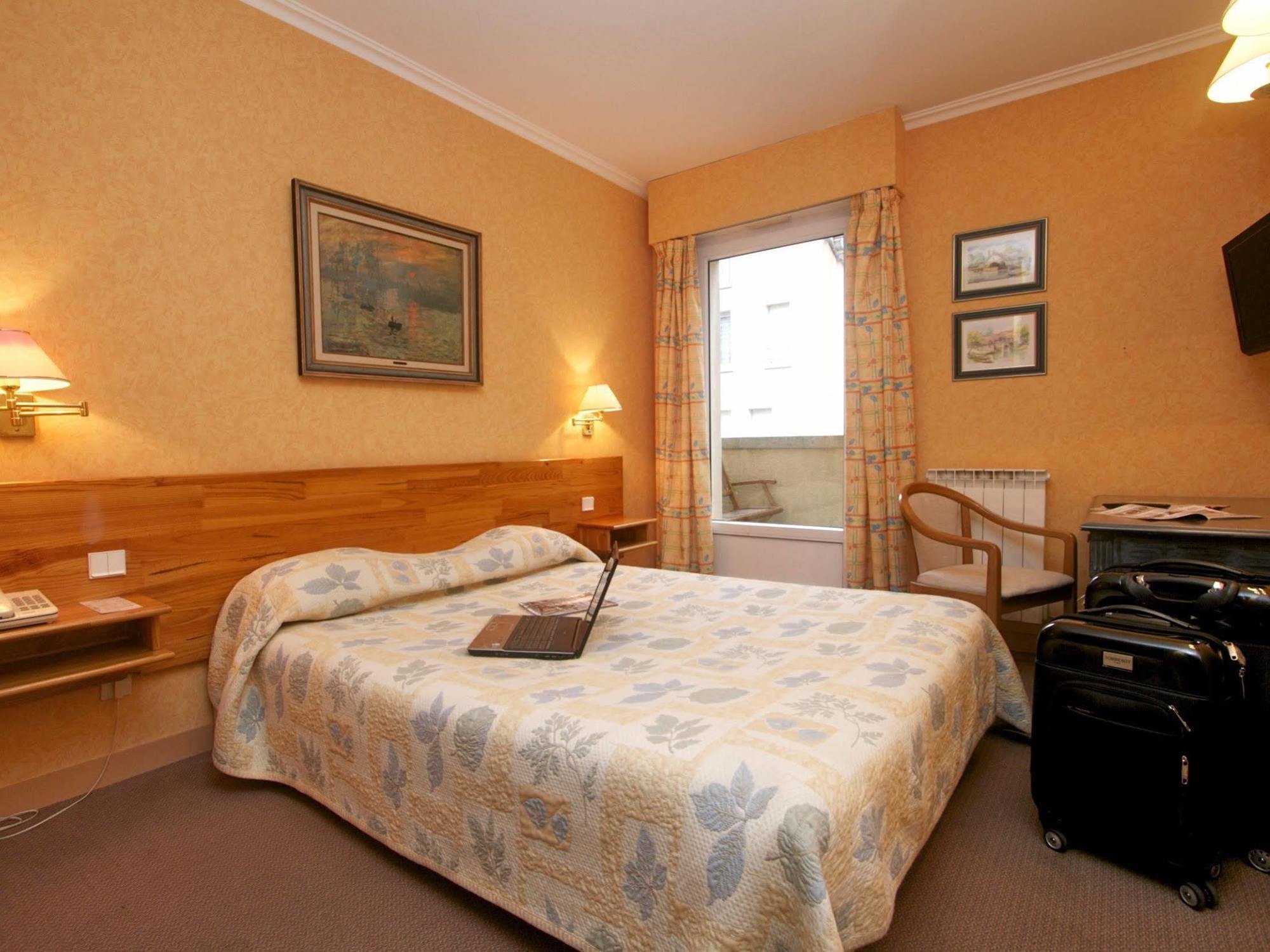 Hotel Sully Nogent-le-Rotrou Eksteriør billede