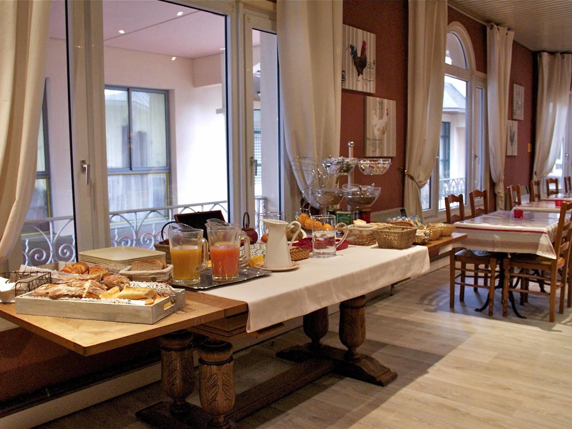 Hotel Sully Nogent-le-Rotrou Eksteriør billede