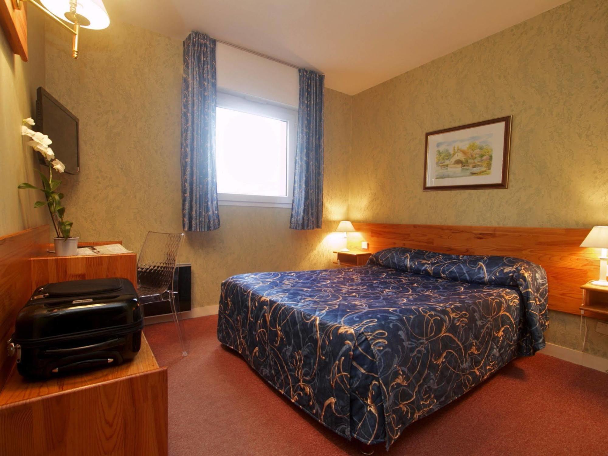 Hotel Sully Nogent-le-Rotrou Eksteriør billede